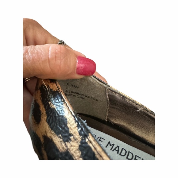 Steve Madden slip on flats metallic gold black animal print size 7 - Picture 8 of 8